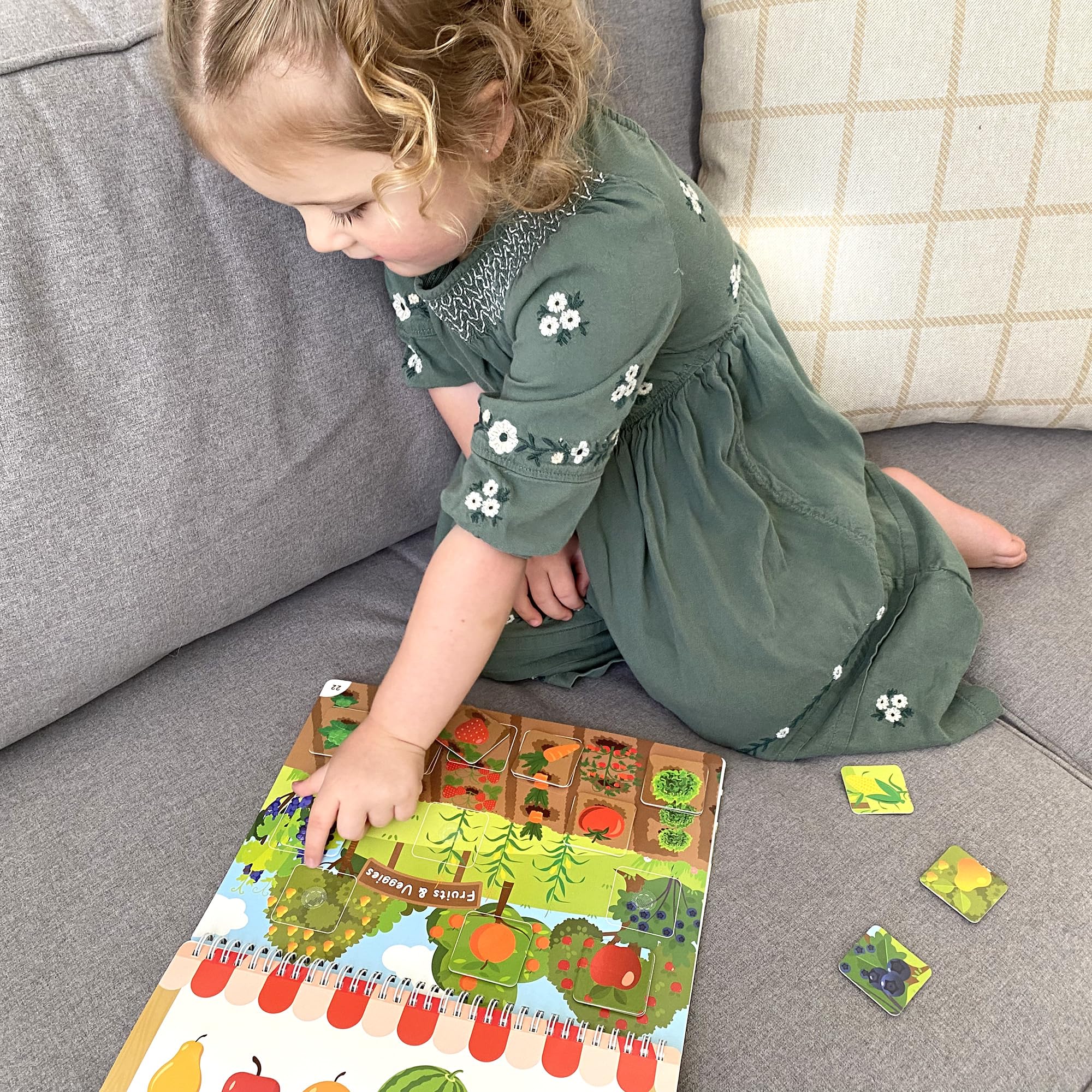 BenBen Busy Book hook-and-loop fasteners add durable hands-on play