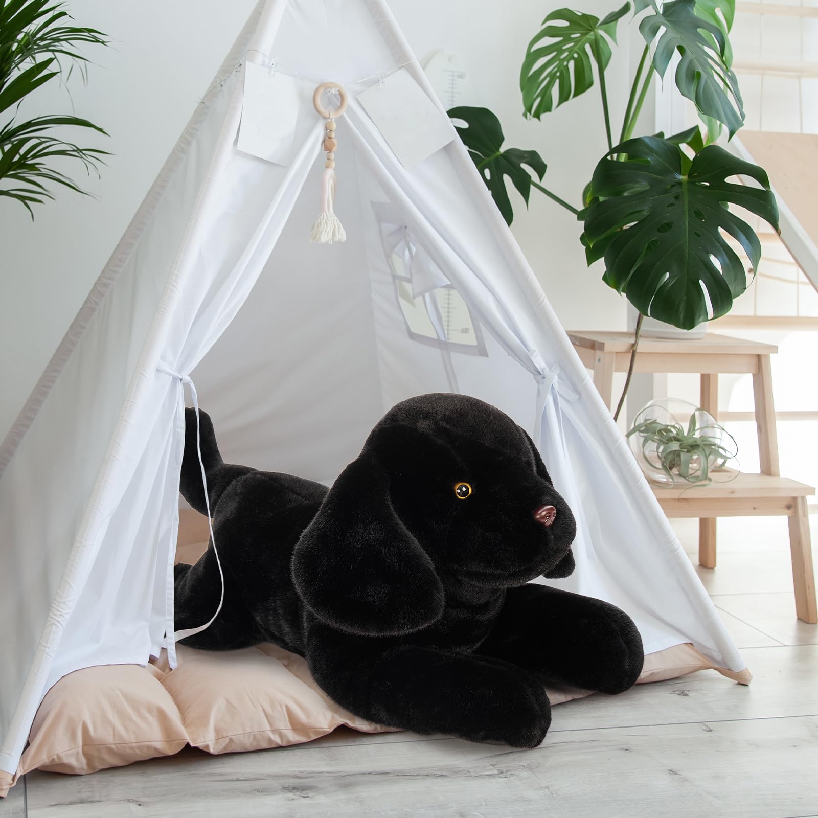 BENINY Great decor piece adding a playful touch to living rooms and bedrooms.
