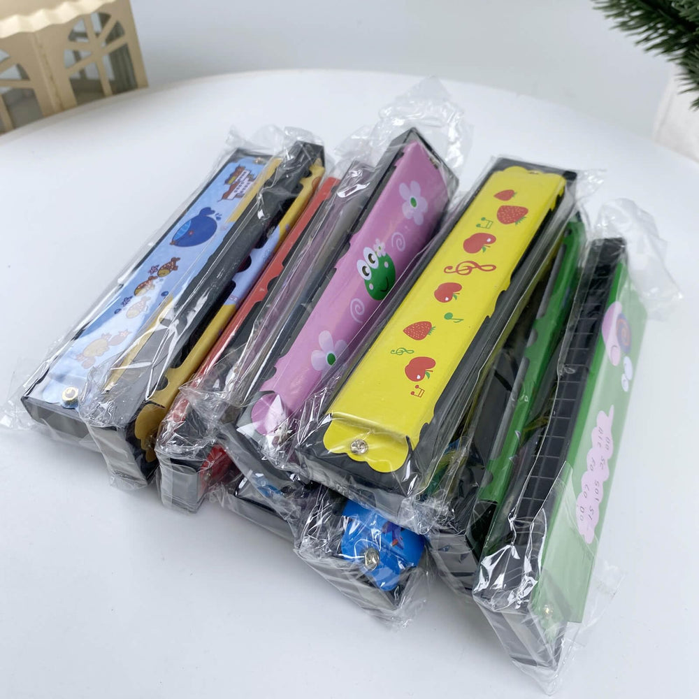 Bertork classroom friendly harmonica for group learning and music.
