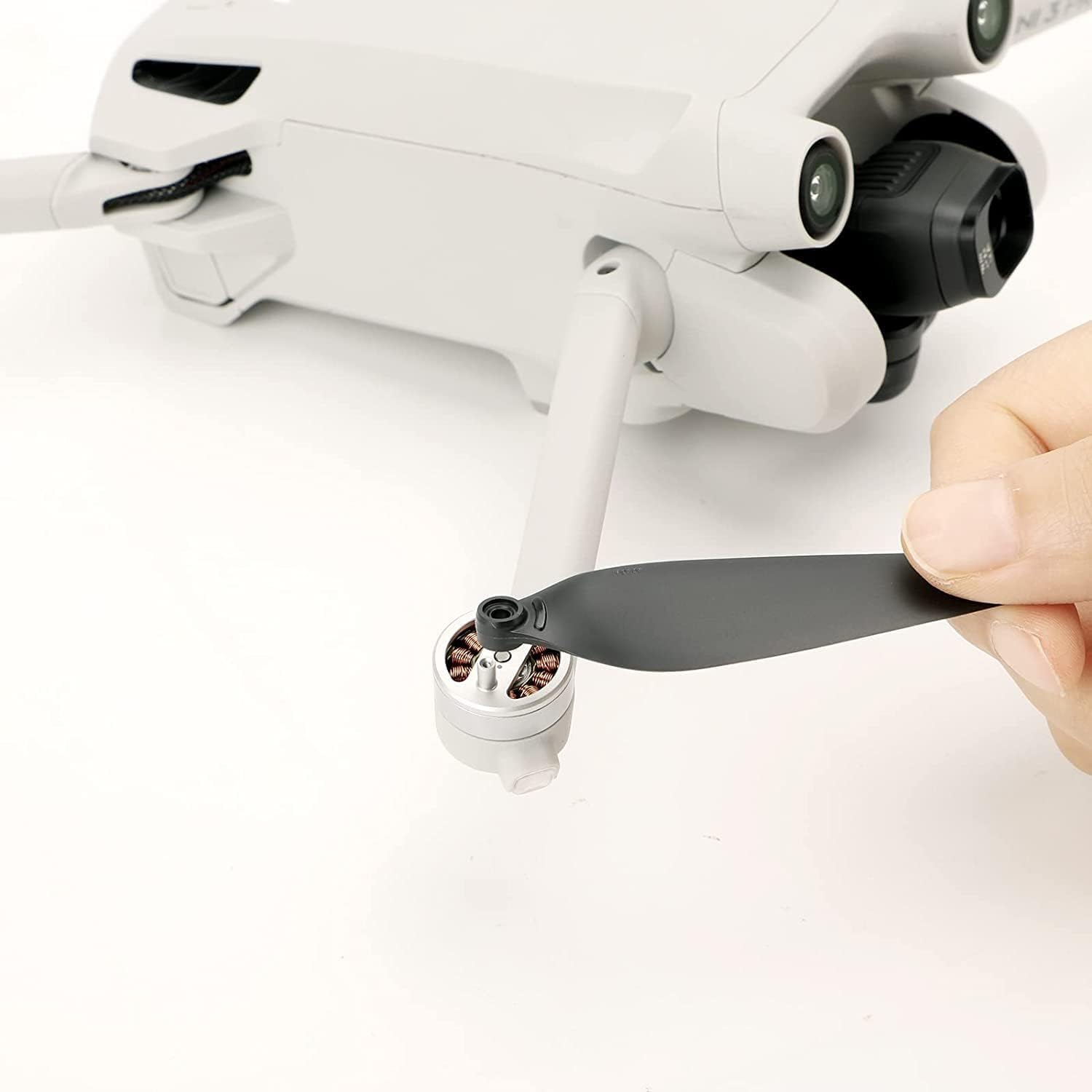 Betschkim included mini screwdriver for quick propeller installation.