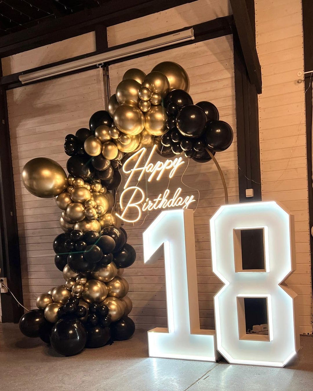 Bezente balloon pack 30pcs provides a ready party decoration option.