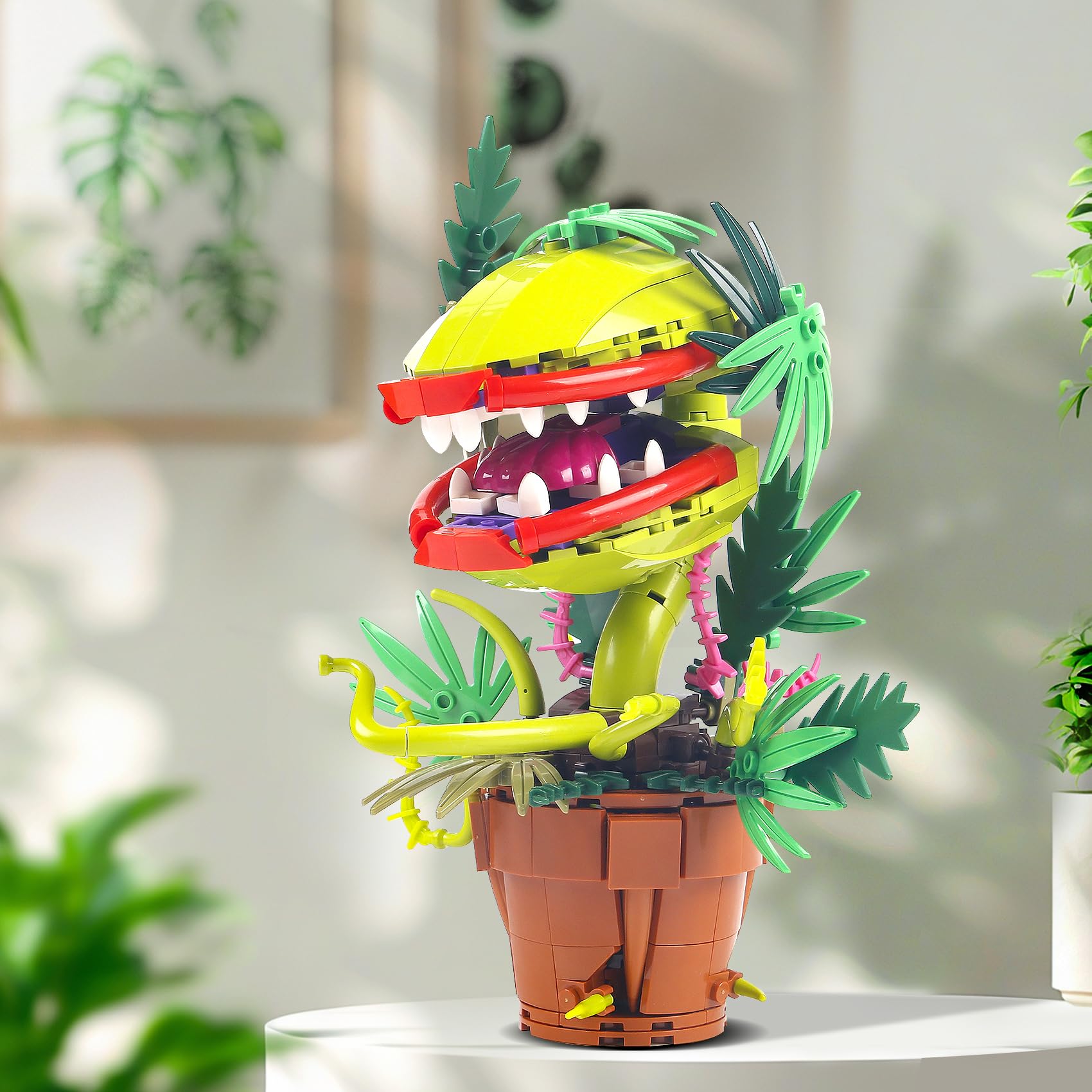 Bibilock cannibal flower decoration display for Halloween shelves.