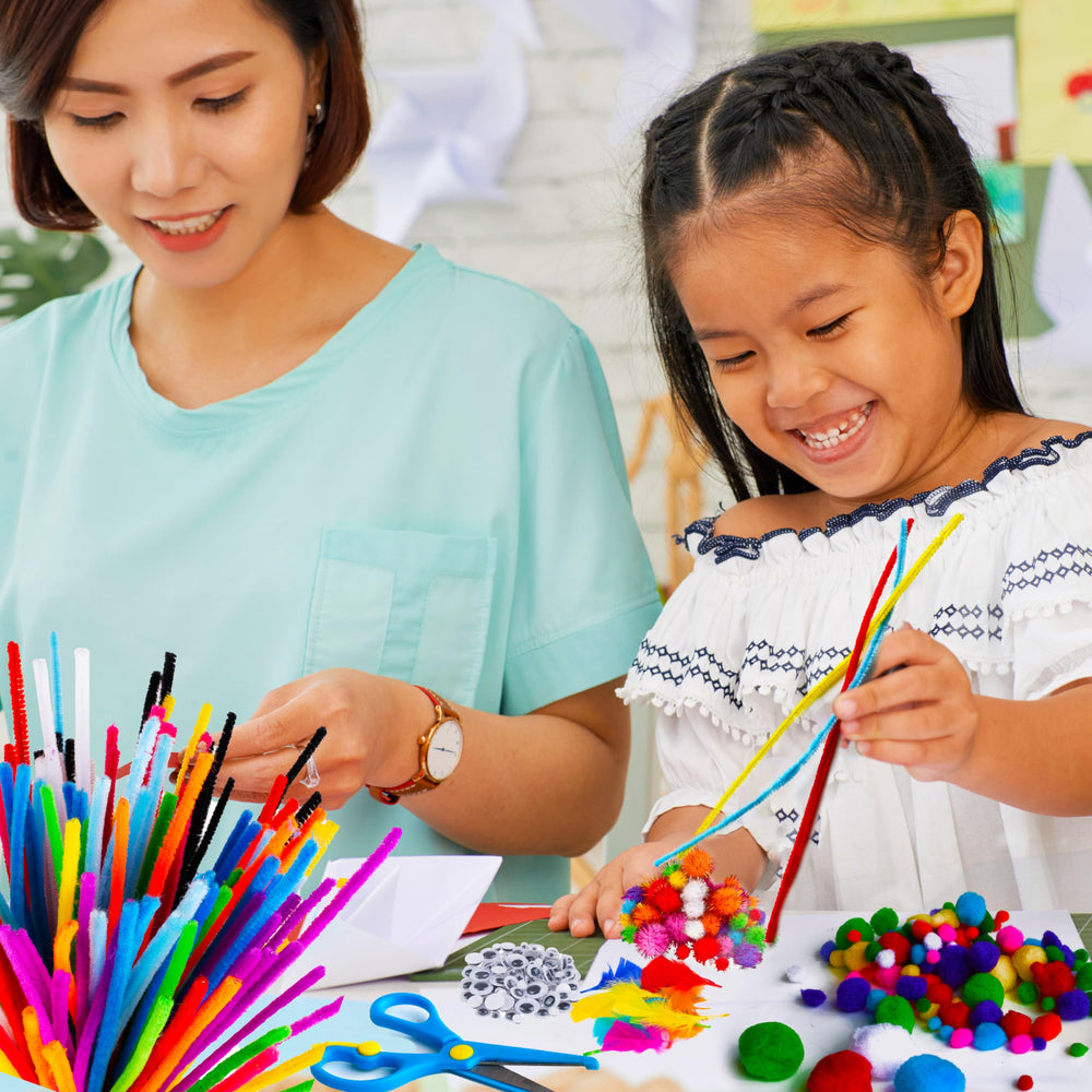 Kids ages 3-9 enjoy hands-on arts and crafts with Blue Squid kit.