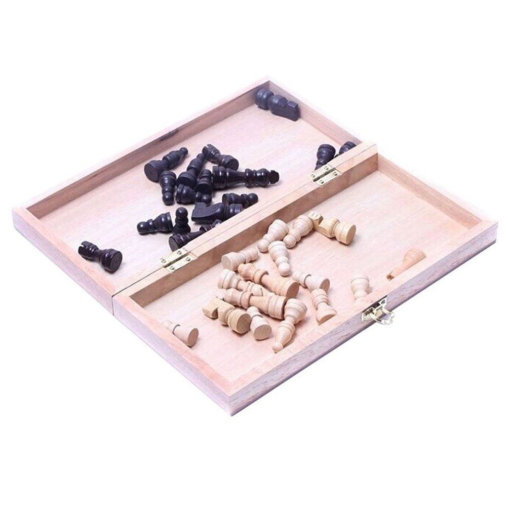 BlueSnail classic vintage chess set highlighting timeless design for family play.