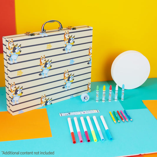 Bluey colored pencils closeup highlighting vibrant cores for bold drawings.