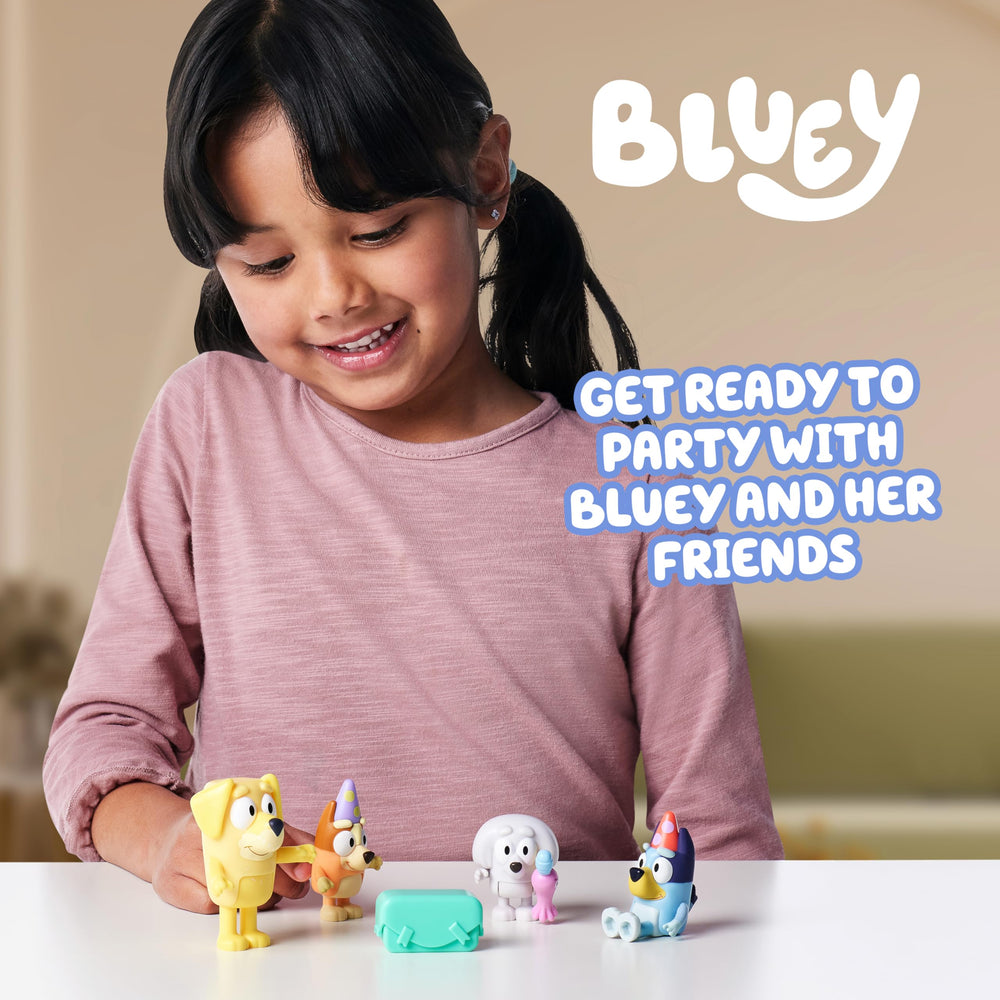 Unwrapped parcel accessory from Bluey Pass the Parcel set.