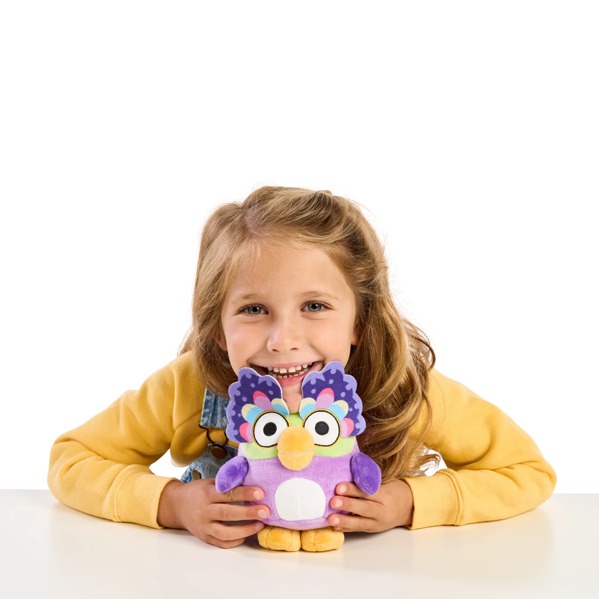 Bluey S8 Plush Chattermax side view highlights compact cuddle size for travel
