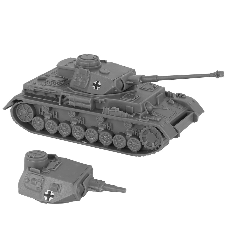 BMC Toys Panzer IV gray front view with rotating turret for a realistic display.