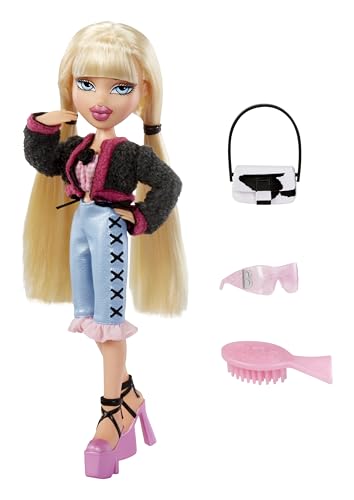 Bratz Goin’ Out Cloe pink plaid crop-top highlight for colorful fashion storytelling.