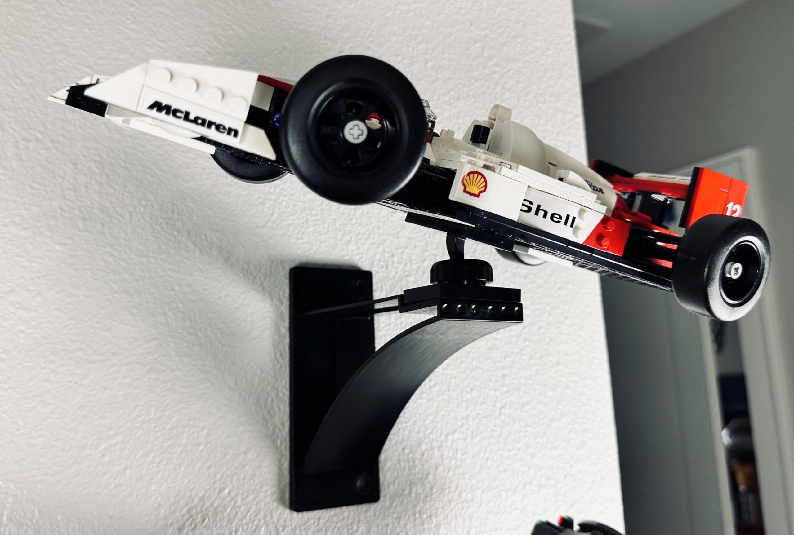 Brickmaster Displays Infinity Display Shelf sturdy base ensures balanced placement.