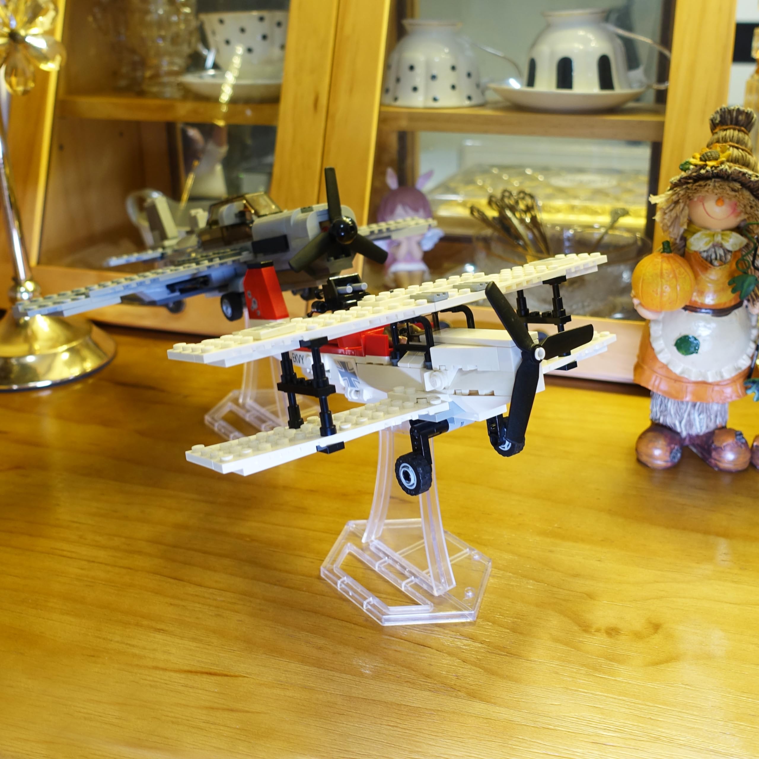 BrickVisions display stand for LEGO Jedi Starfighter 75388 offers stable elevation for showpieces.