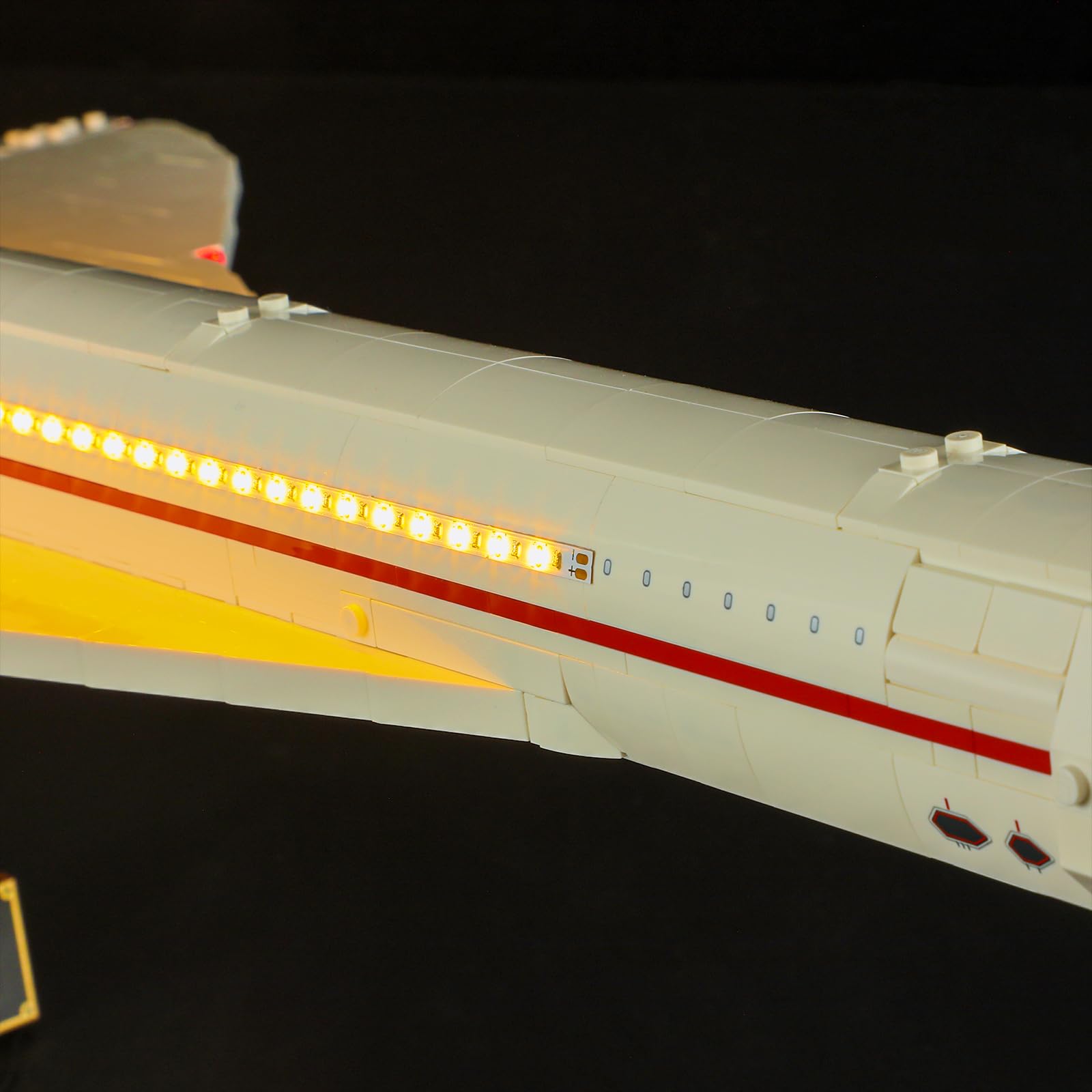 BRIKSMAX Concorde light kit detail workmanship emphasizes precision wiring.