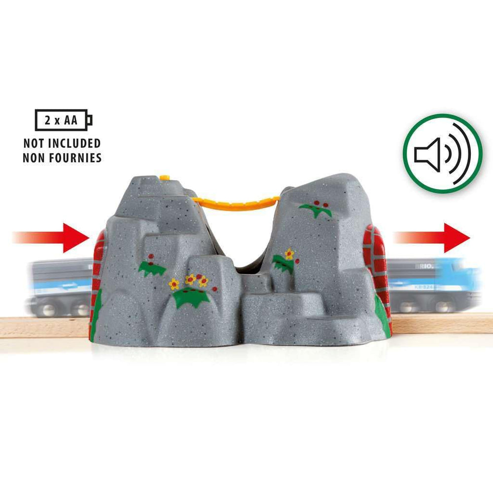 Easy-step assembly of BRIO Adventure Tunnel with included parts.