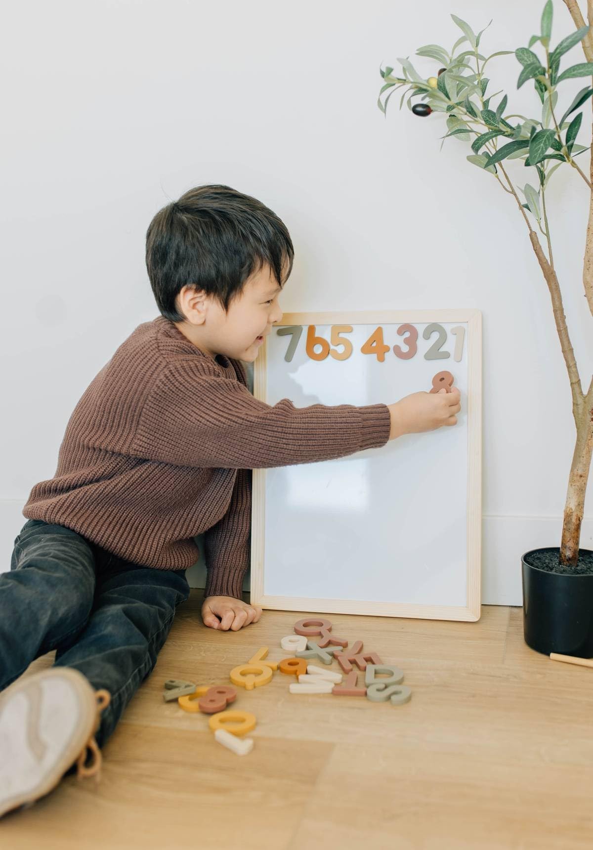 Brooklyn Neutral magnetic numbers cling to metal surfaces during play