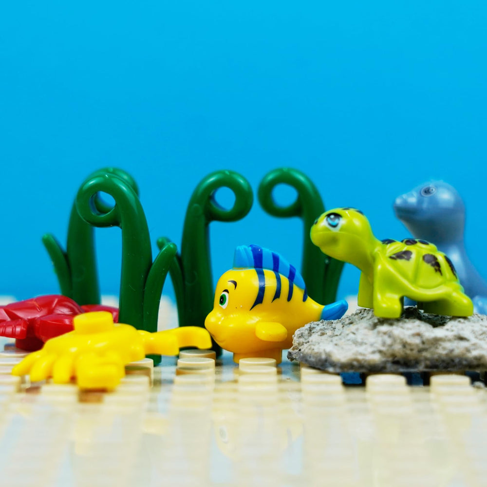 BroTex Friends Animals set presents mice and spiders for mysterious, playful scenes.