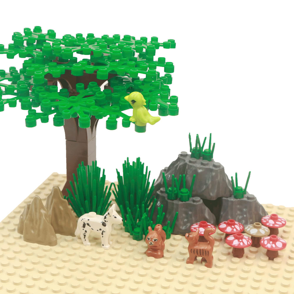 BroTex Grass Garden House Toy Set: green landscapes for creative play.