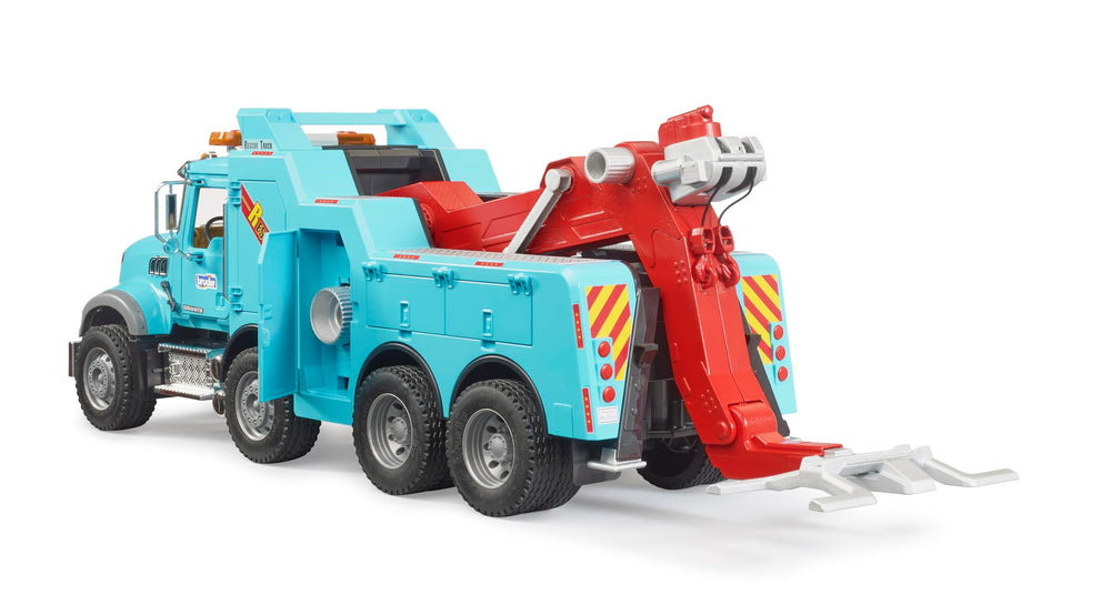 Bruder Mack Granite rescue wrecker cab doors open for role play adventures