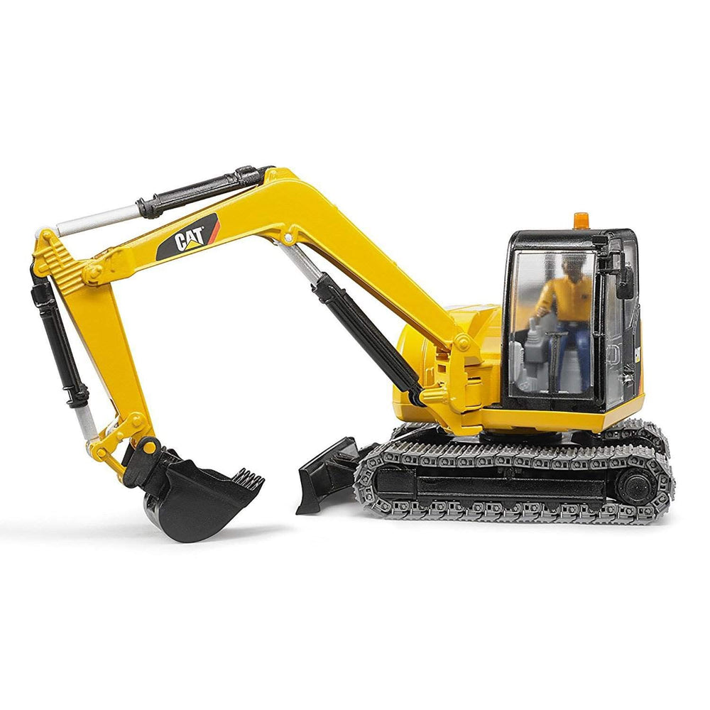 360-degree rotating body and 180-degree bucket arm for authentic motion.
