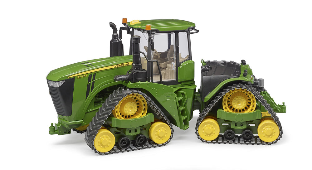 Bruder John Deere 9620RX scale 1:16, true-to-life dimensions for display.