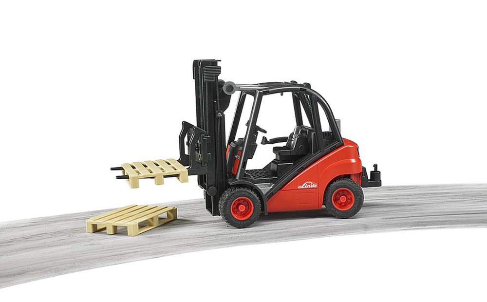 Bruder Linde H30D with adjustable forks for versatile stacking