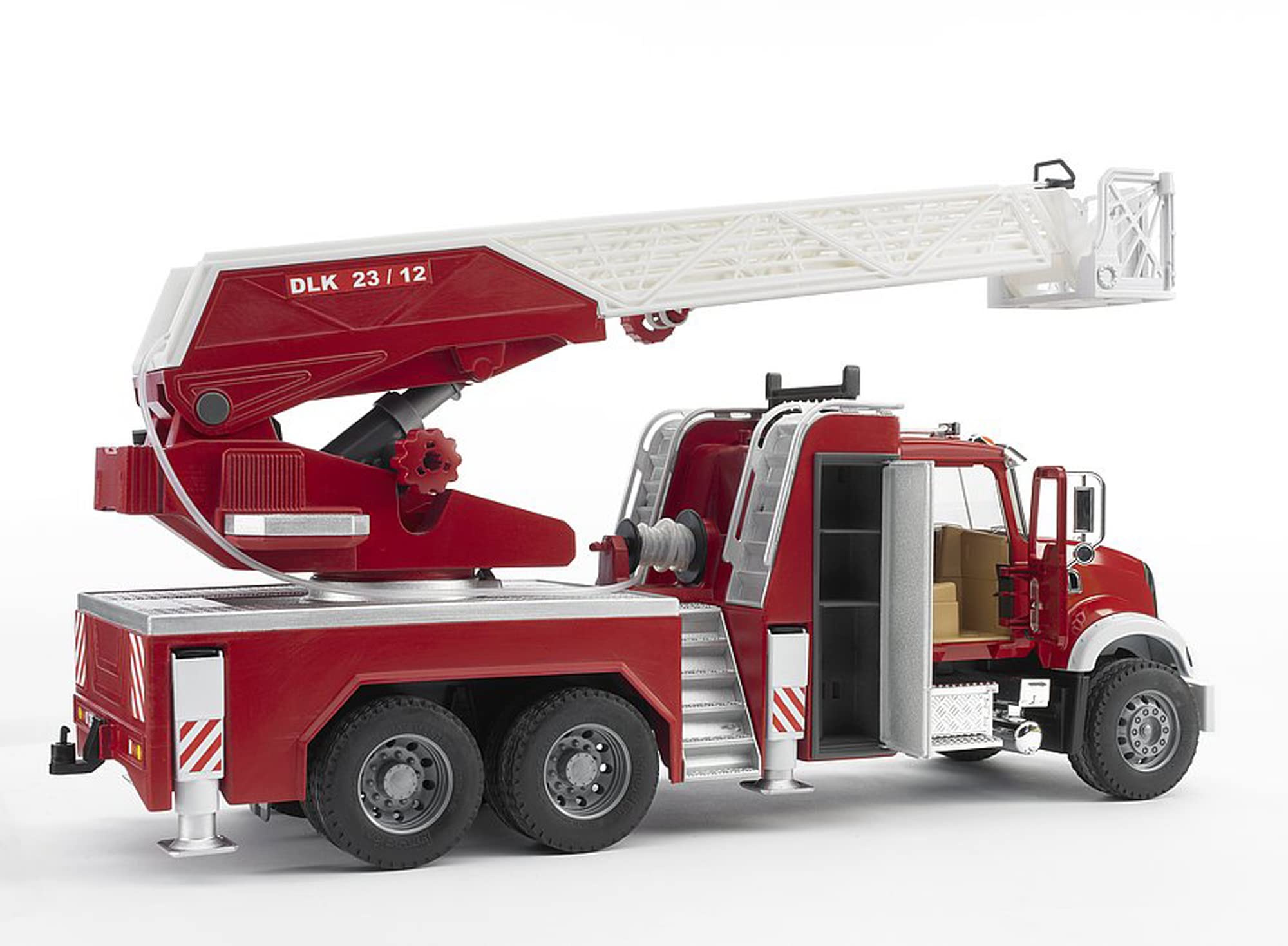 Bruder Mack Granite extendable ladder allows elevated rescue scenarios
