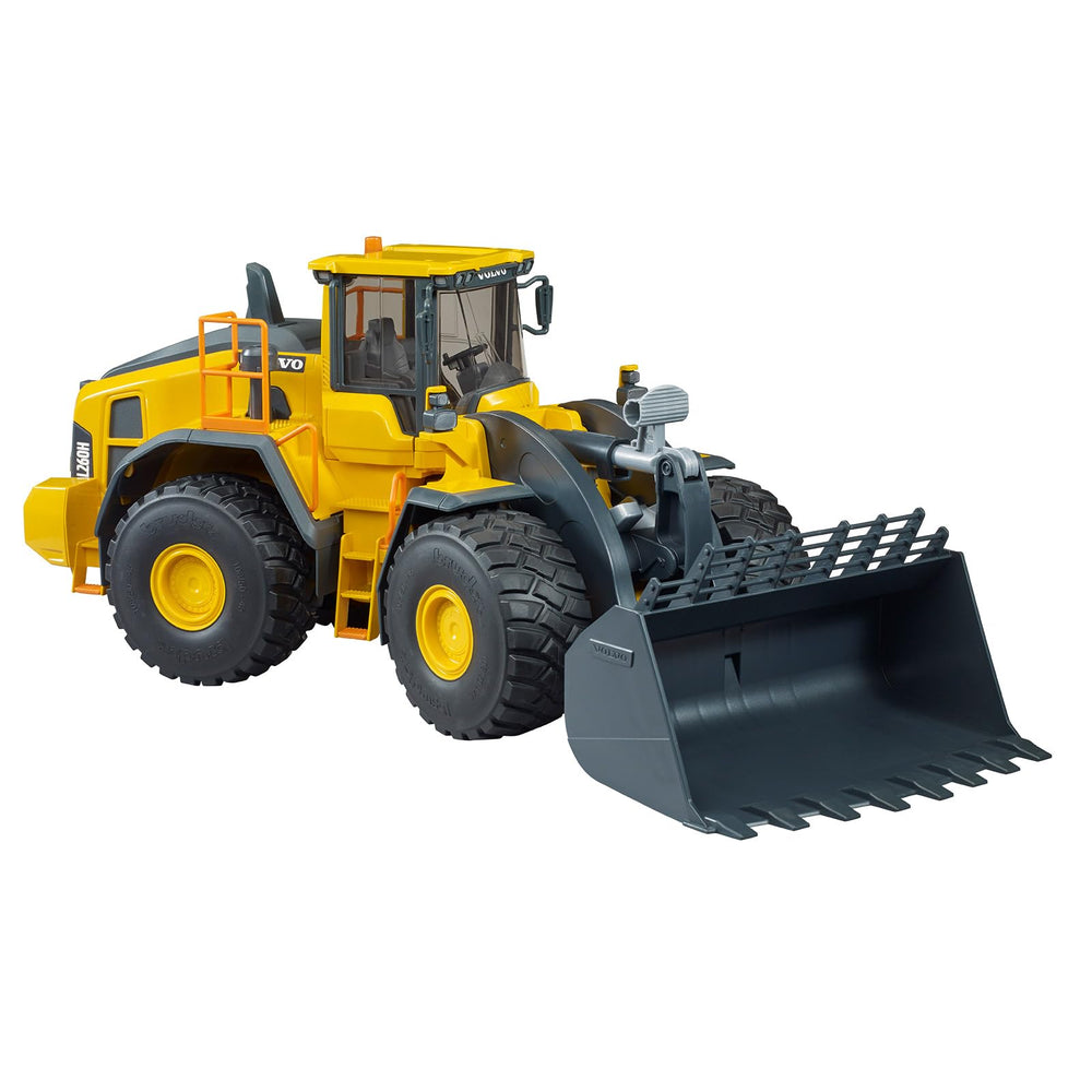 Bruder Volvo L260H cabin detail compatible with bworld figures for immersive scenes