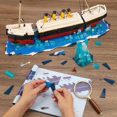 BseSparklion Titanic 2-in-1 completed-model display ready for showcase