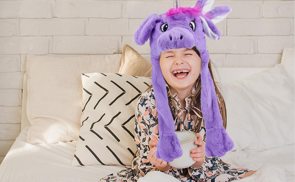 Bubblepompom unicorn hat packaging-friendly gift for kids and families