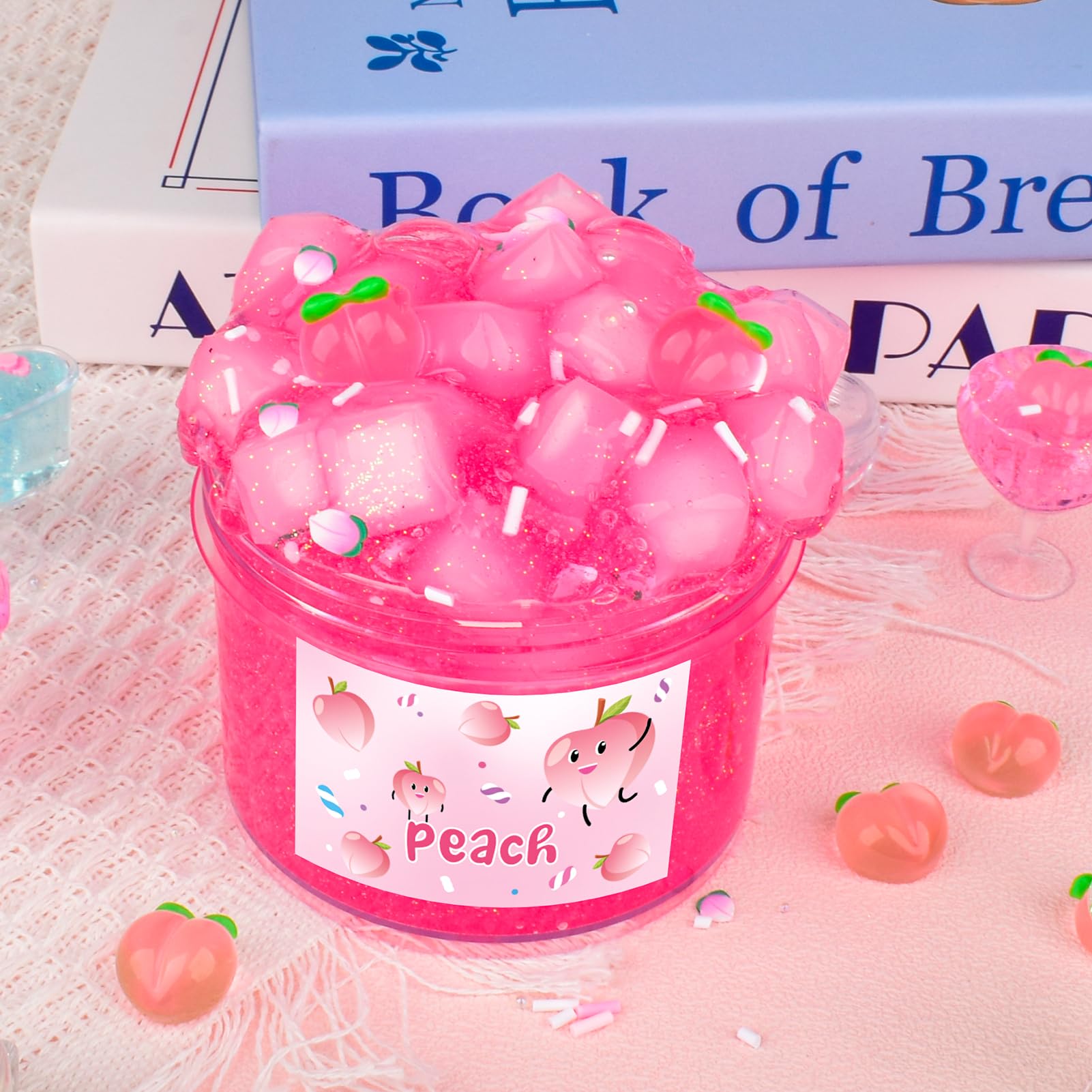 Bucaikein clear slime offers smooth transparency for color mixing and visual layering.