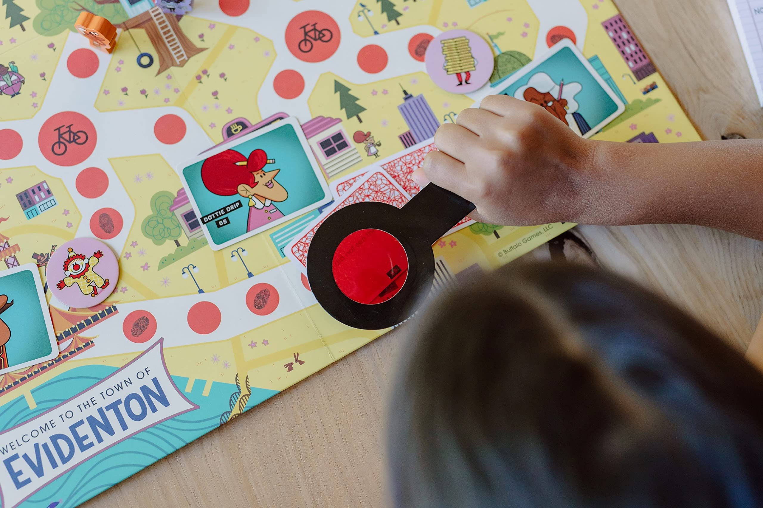 Buffalo Games Junior Detective mirror helps spot subtle hints.