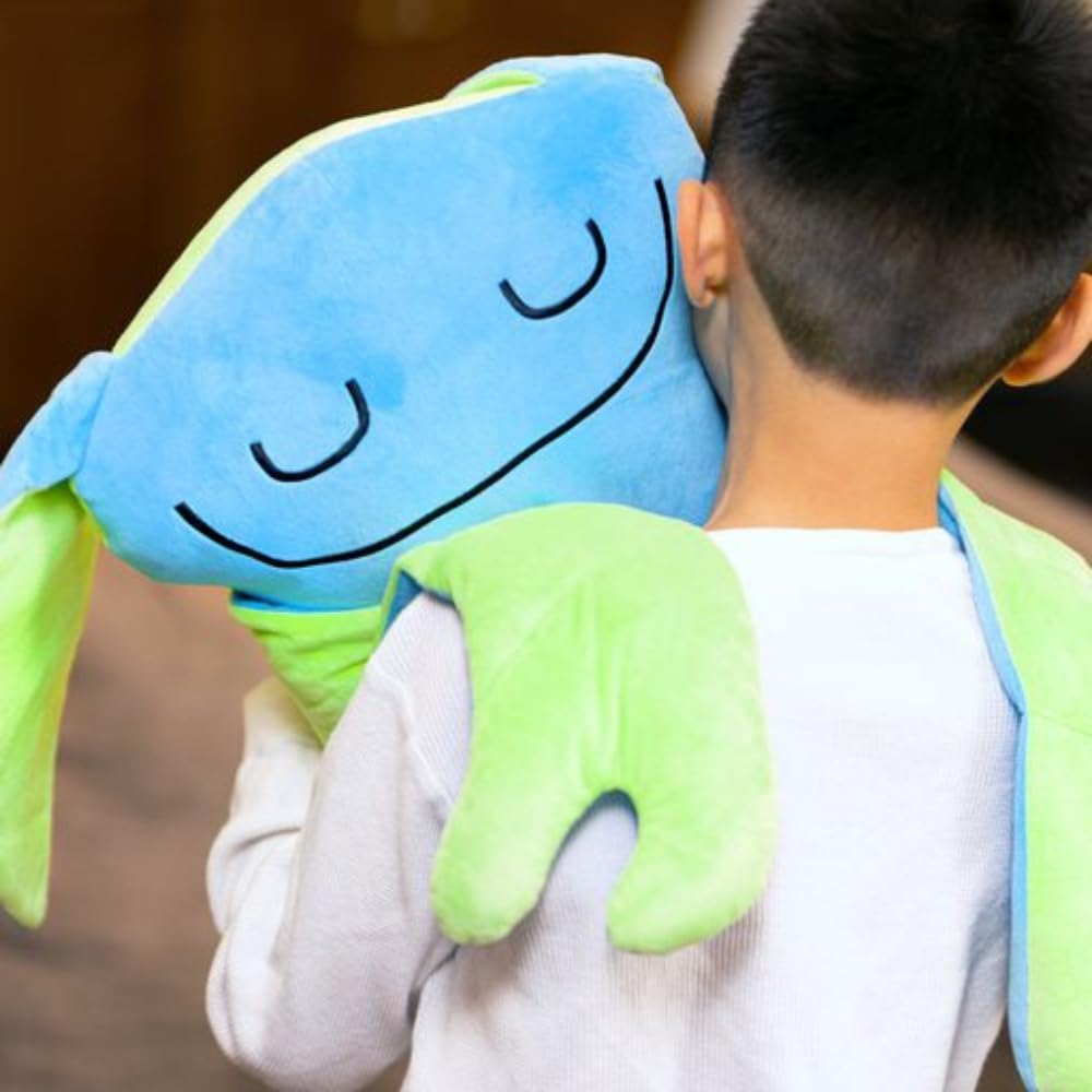 Bumpas travel-friendly plush toy ideal for car rides