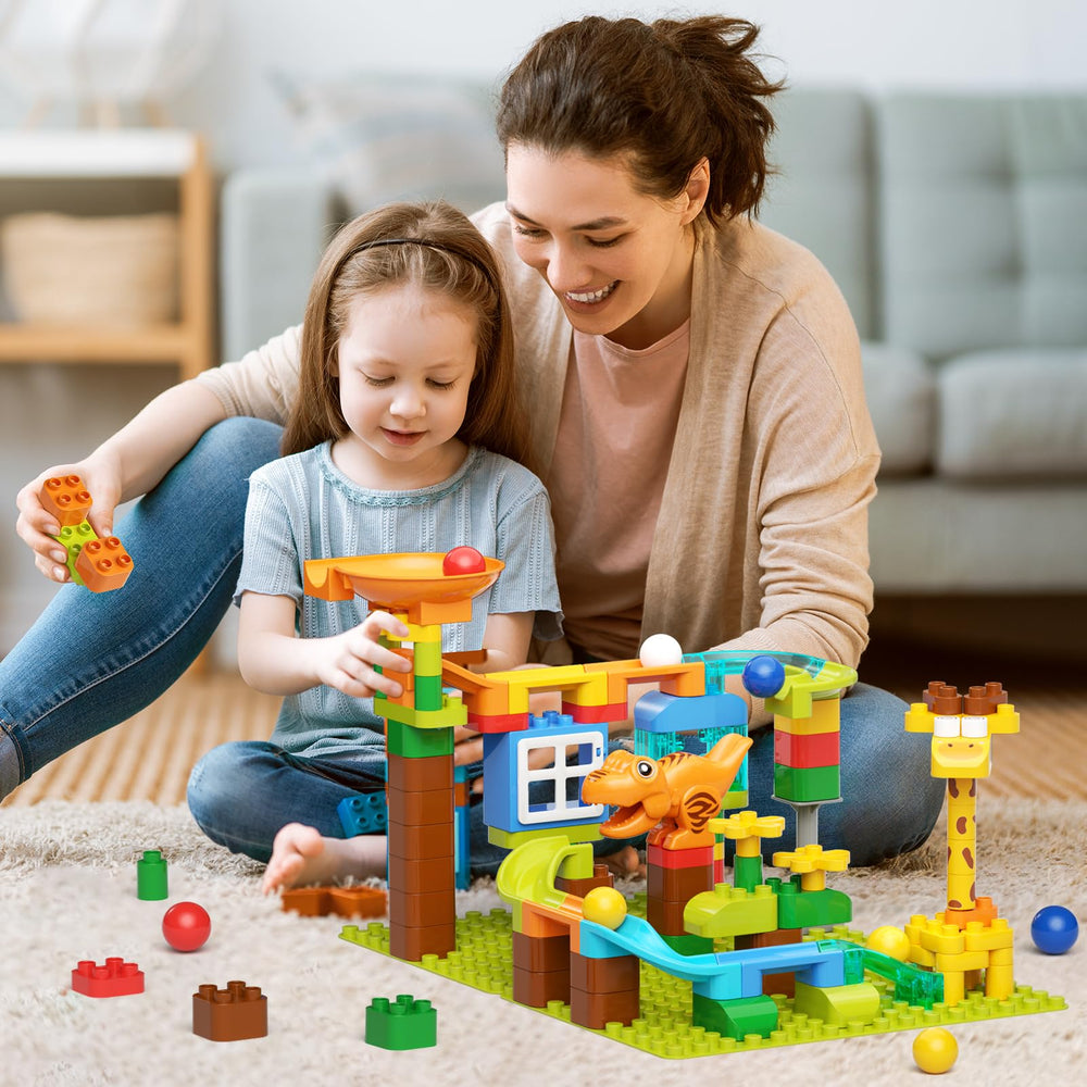 burgkidz two giraffes stable tracks support varied layouts