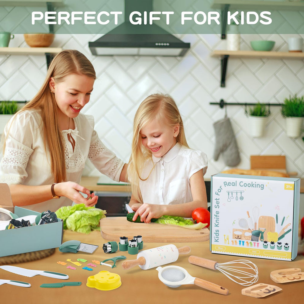 Busy Edition bear sandwich cutter—fun shapes to boost creativity at lunch time.