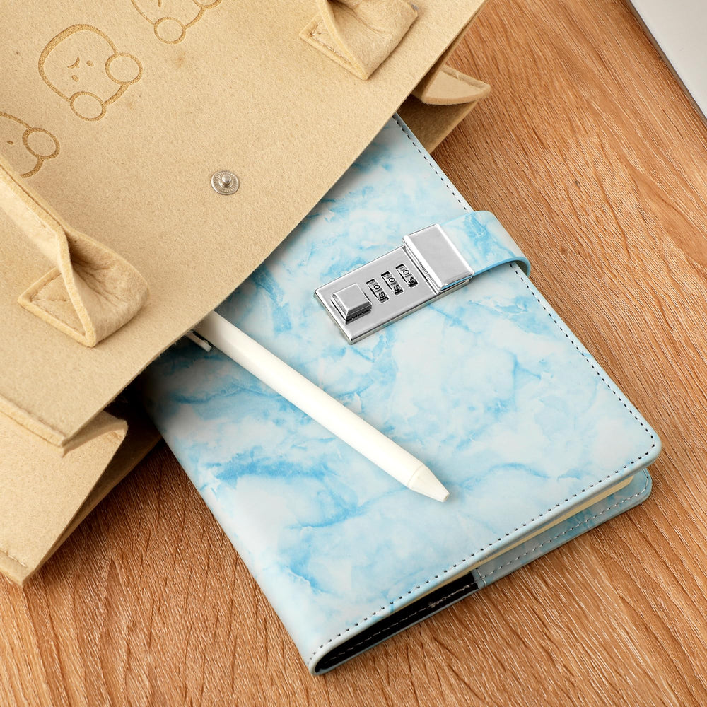 CAGIE Marble Diary gift-ready packaging makes a thoughtful present.