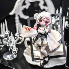 CALEMBOU Nyssa Strange Nightmare 5.5-inch size ideal for compact displays.