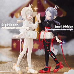 CALEMBOU Eve Lynna interchangeable outfits expand dress-up and storytelling options.