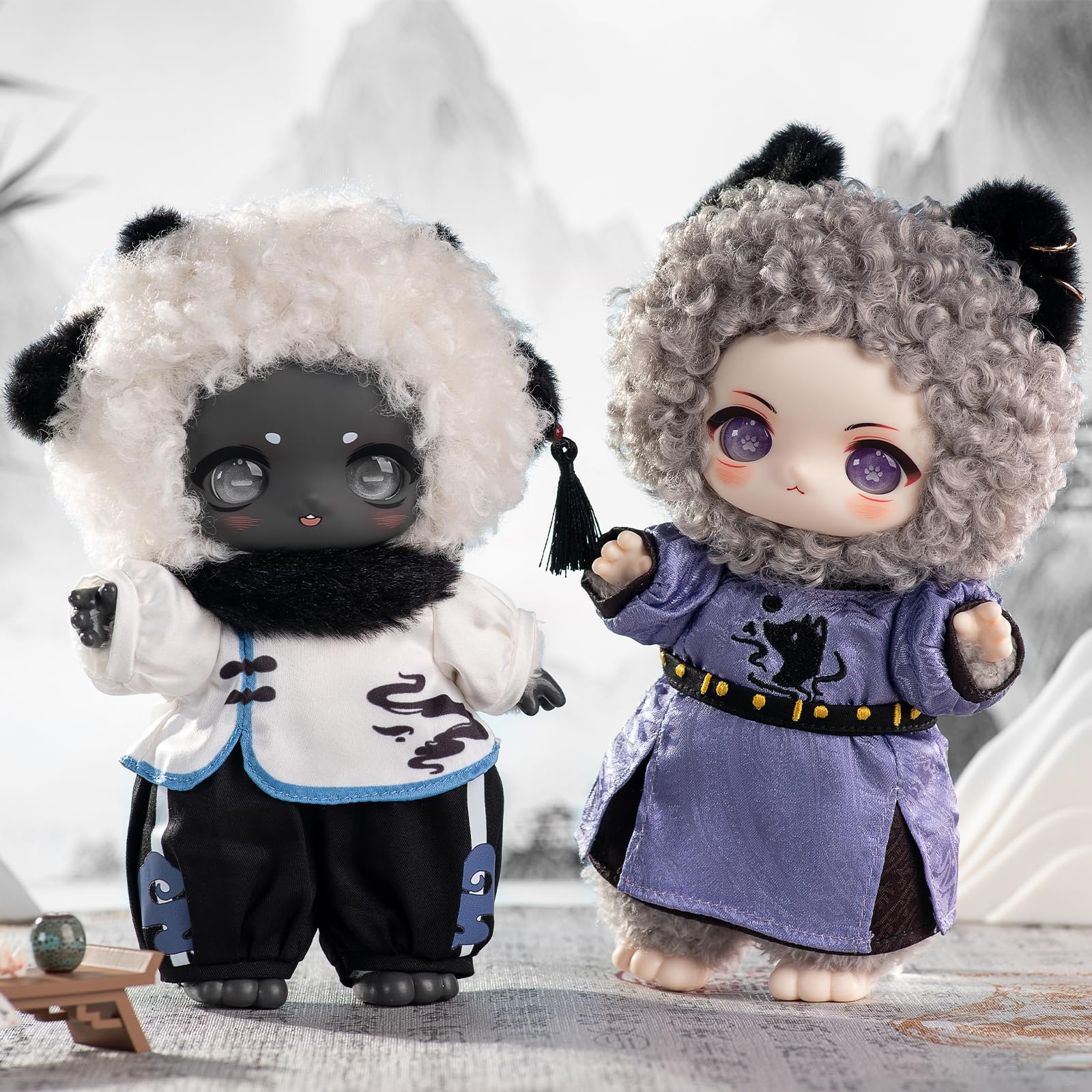 CALEMBOU blind-box unboxing reveals a collectible vinyl figure for your collection.