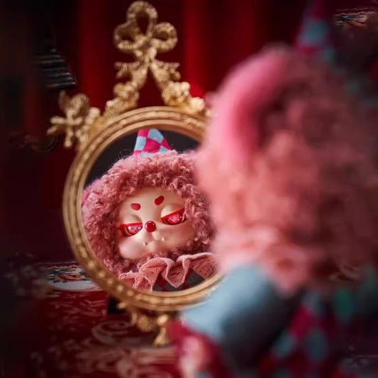 CalemboU kawaii clown plush close-up showcases soft texture and cute details.