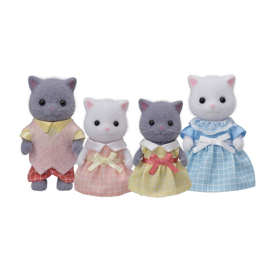 Calico Critters Persian Cat Mother Dawn ready for imaginative play with soft texture.