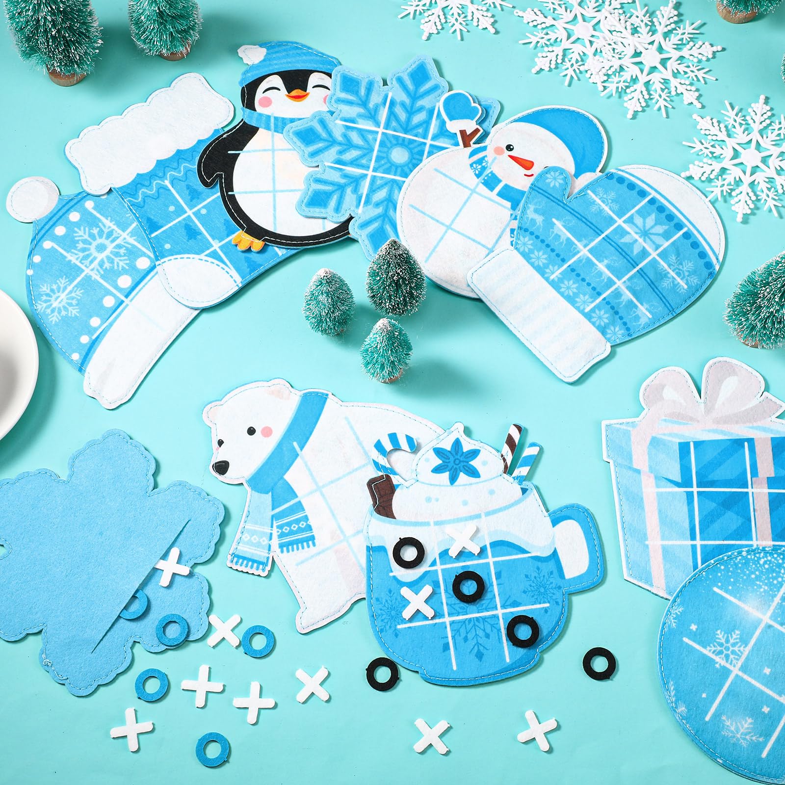 Capoda Christmas ball board for seasonal play sessions