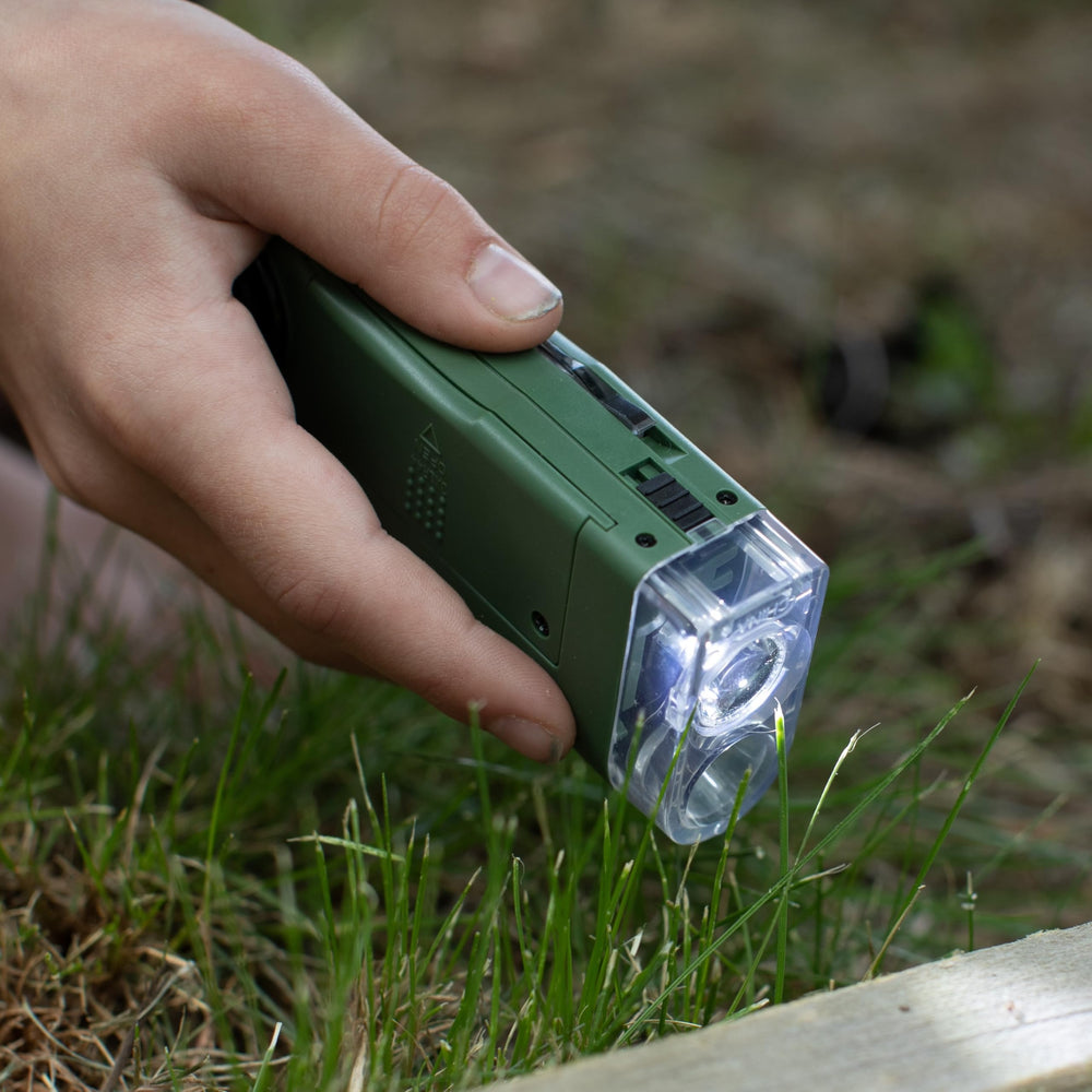 Carson X-Scope LED flashlight for dim spaces