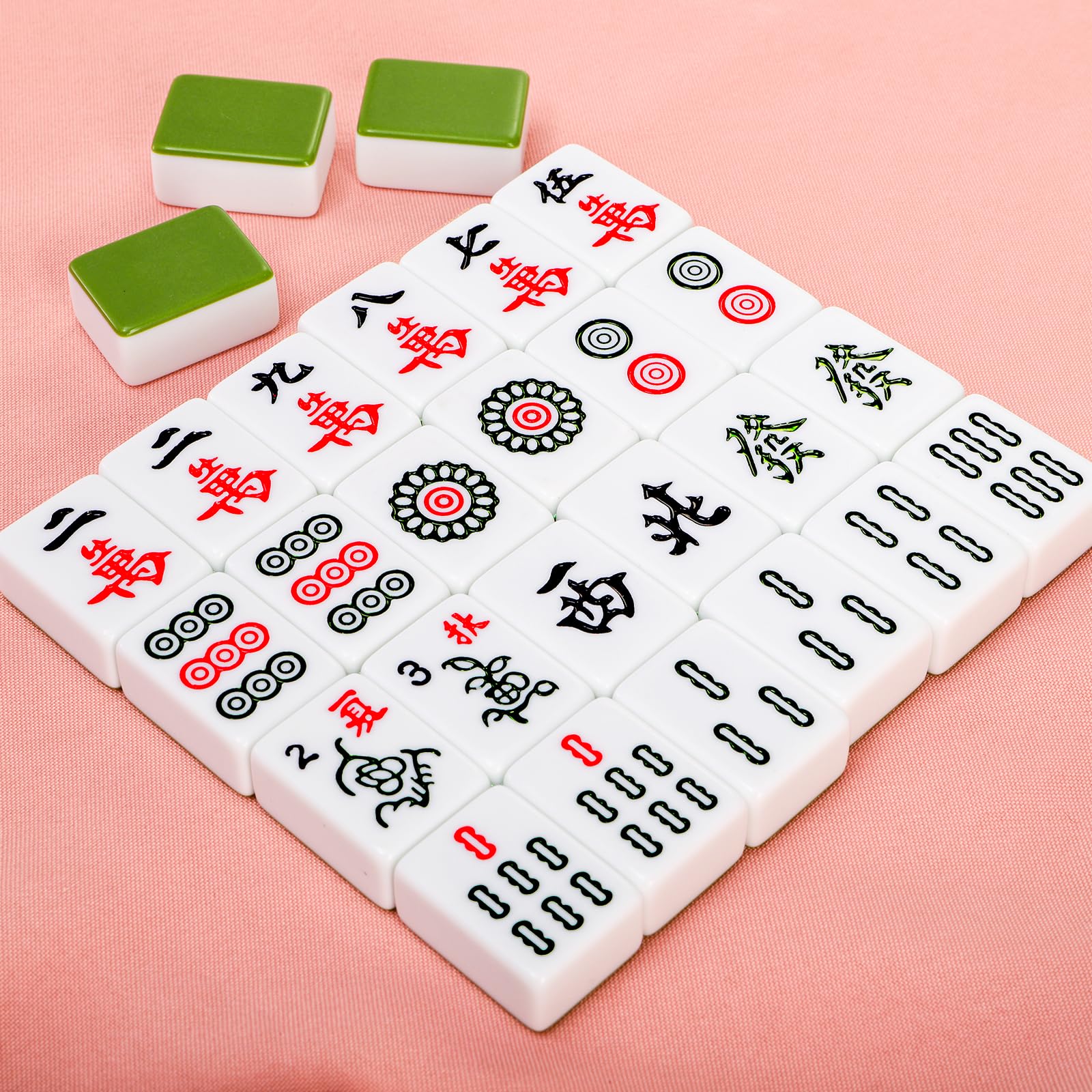 Cedilis dice included for flexible scoring and turns.