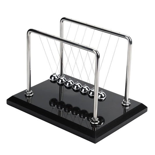 CERROPI Newton cradle 7-ball close-up shows durable chrome rods for smooth oscillation.