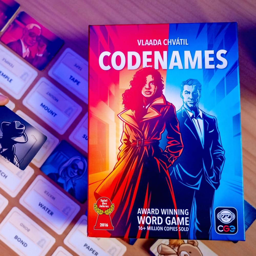 CGE Codenames rulebook insert improvement helps faster, clearer setup.