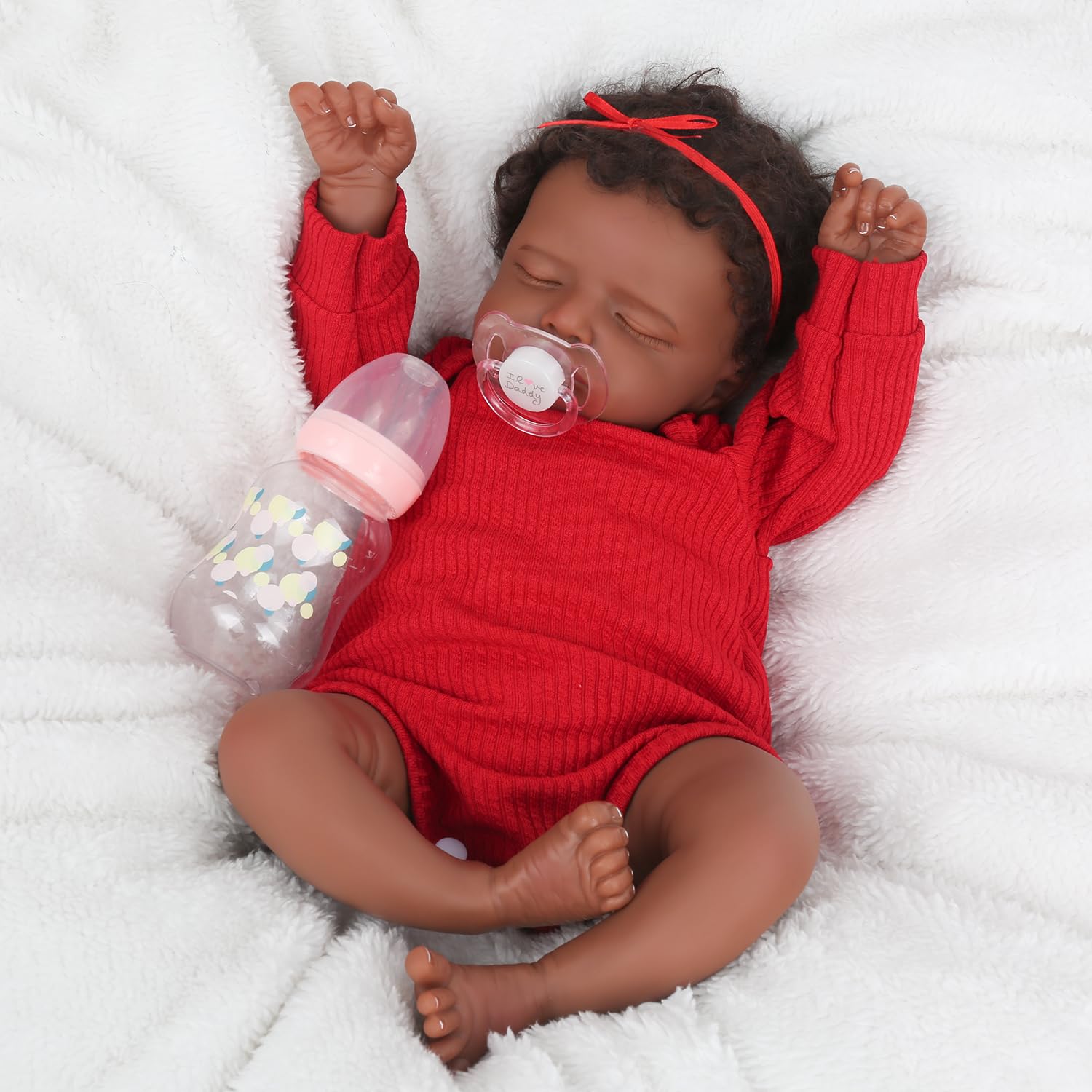 CHAREX Accessories pack enriches pretend play with outfits and newborn props