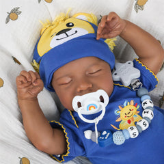 CHAREX Magnetic pacifier included for easy soothing during pretend care.