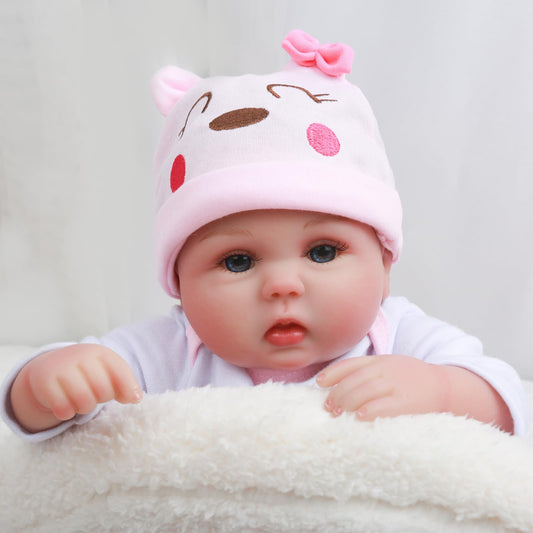CHAREX Lucy blue eyes close-up highlighting lifelike gaze for storytelling