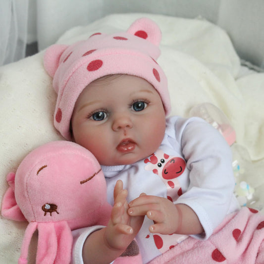 CHAREX Reborn Lucy hands with wrinkled fingers ideal for cuddling