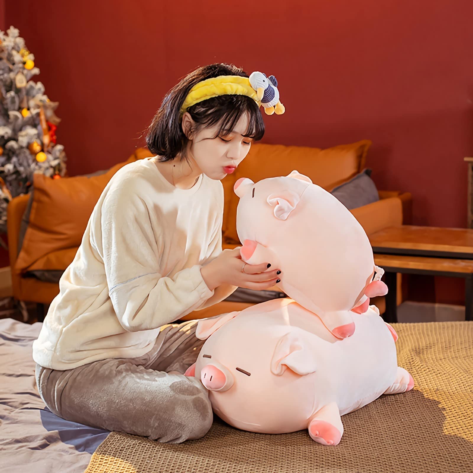 CHDGIOHA plush cuddle companion ideal for naps and desks