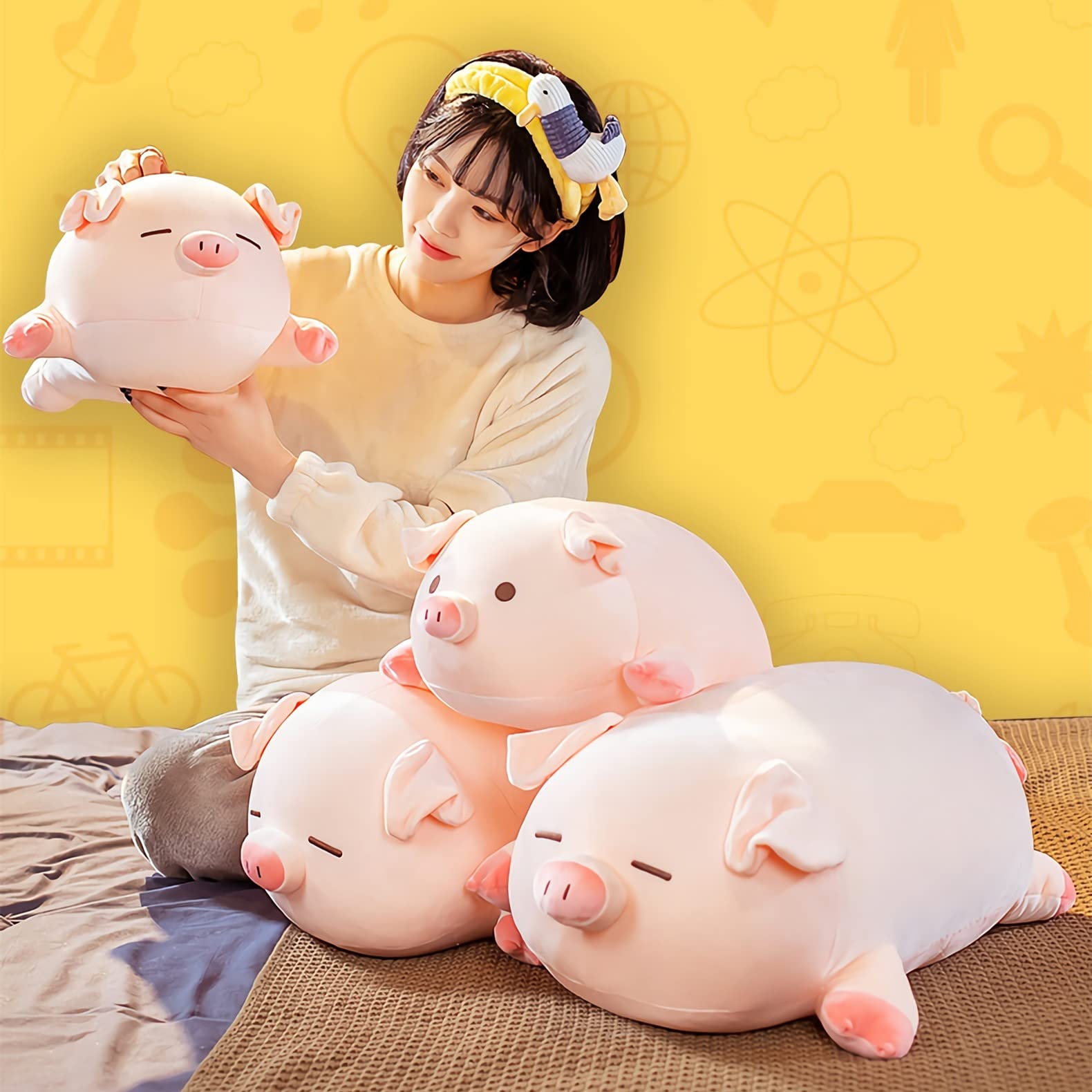 CHDGIOHA pig plush size 15.7in for scale and comfort